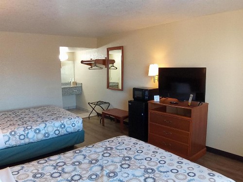 Holiday Lodge & Suites - Sunset Plaza - Fort Walton Beach - image 17