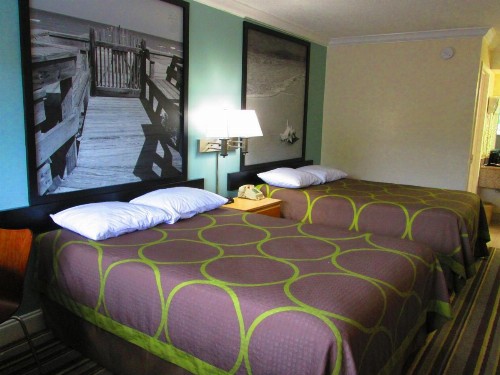 Super 8 by Wyndham Ft Walton Beach - image 10