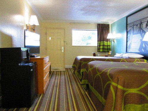 Super 8 by Wyndham Ft Walton Beach - image 30