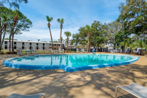 Quality Inn - image 43