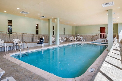 Comfort Inn & Suites Fort Walton Beach - image 13