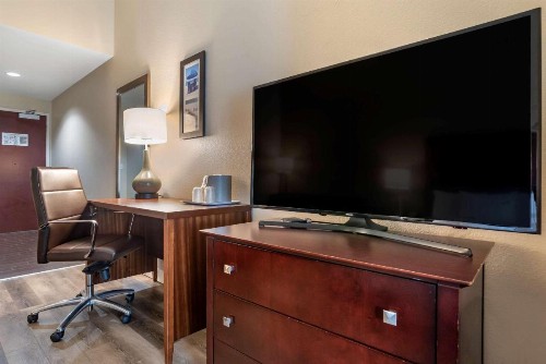 Comfort Inn & Suites Fort Walton Beach - image 20