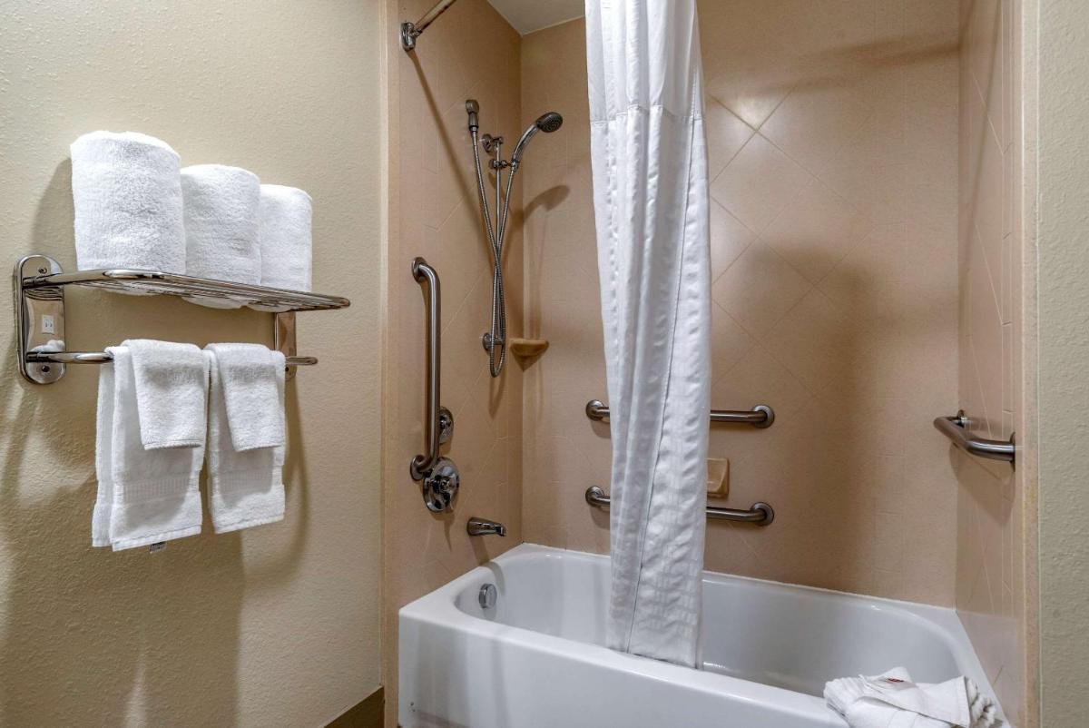Comfort Inn & Suites Fort Walton Beach - image 4