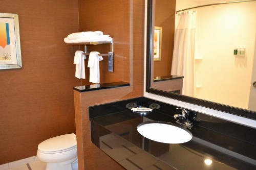 Fairfield Inn & Suites by Marriott Fort Walton Beach-West Destin - image 8