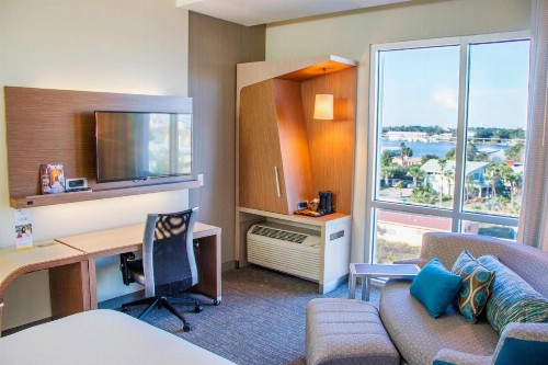 Courtyard by Marriott Fort Walton Beach-West Destin - image 3