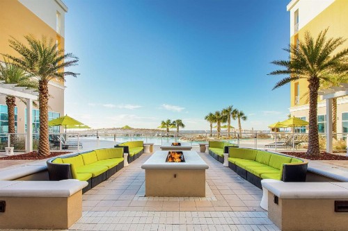 Hilton Garden Inn Ft. Walton Beach - image 2