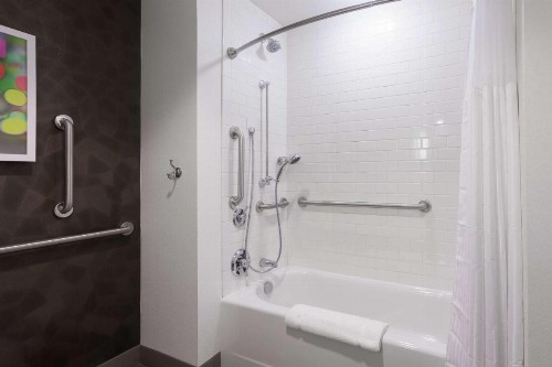 Hilton Garden Inn Ft. Walton Beach - image 36