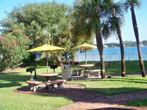 Destin West Sandpiper Bld 501 Bay side Condo - image 11