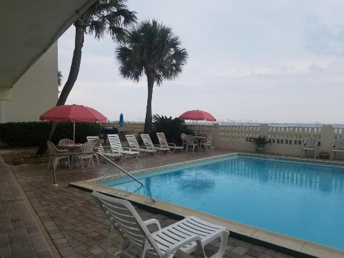 Beach Getaway Condo - image 10