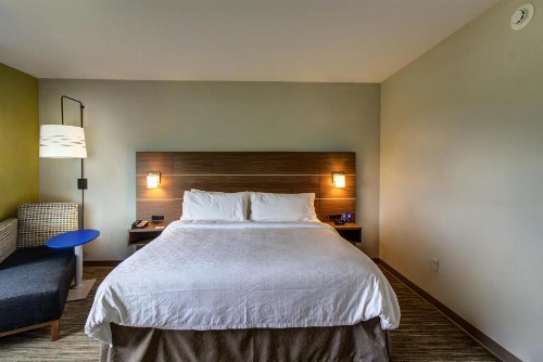 Holiday Inn Express - Fort Walton Beach Central an IHG Hotel - image 31