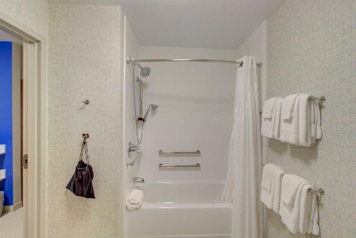 Holiday Inn Express - Fort Walton Beach Central an IHG Hotel - image 33