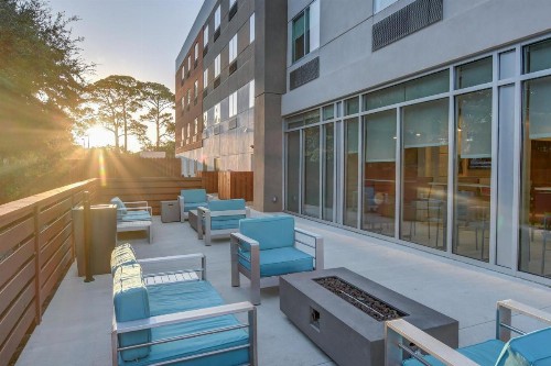 Holiday Inn Express - Fort Walton Beach Central an IHG Hotel - image 5