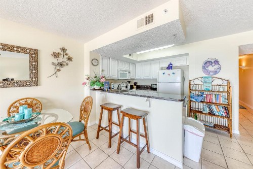 Santa Rosa Boulevard Condos - image 11