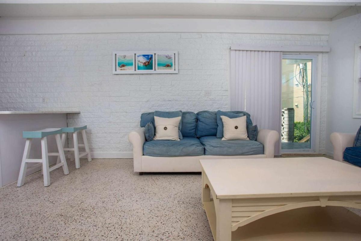 Bluefish Drive Apartments #4 - image 7