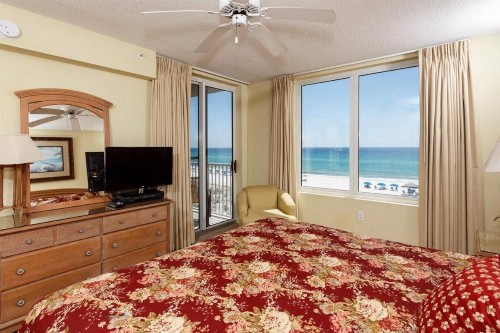 Island Princess Condos - image 7