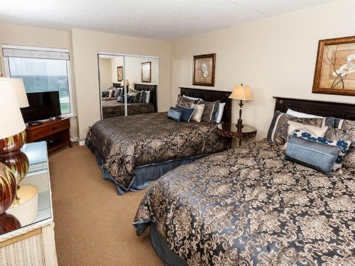 Island Echos 6th Floor Condos - image 5