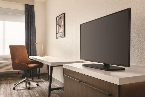Hilton Garden Inn Fort Wayne - image 10