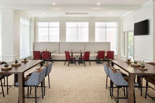 Hilton Garden Inn Fort Wayne - image 13