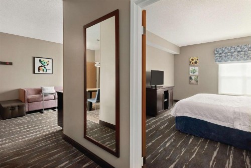 Hampton Inn & Suites Fort Wayne-North - image 15