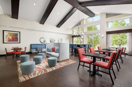 Hampton Inn & Suites Fort Wayne-North - image 30