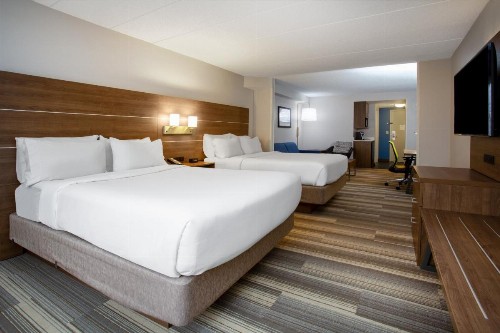 Holiday Inn Express Hotel & Suites Fort Wayne an IHG Hotel - image 32