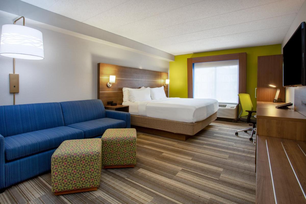 Holiday Inn Express Hotel & Suites Fort Wayne an IHG Hotel - image 5