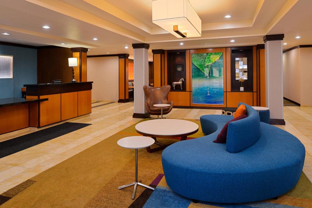 Fairfield Inn and Suites by Marriott Fort Wayne - image 4