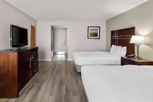 Best Western Luxbury Inn Fort Wayne - image 13