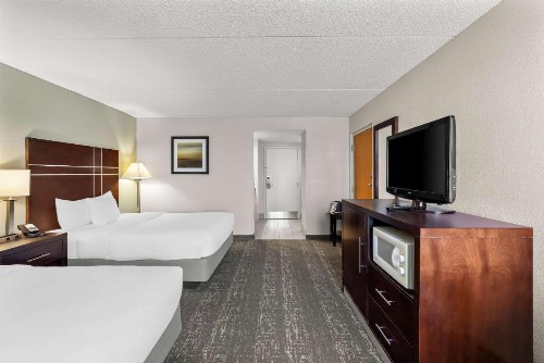Best Western Luxbury Inn Fort Wayne - image 20