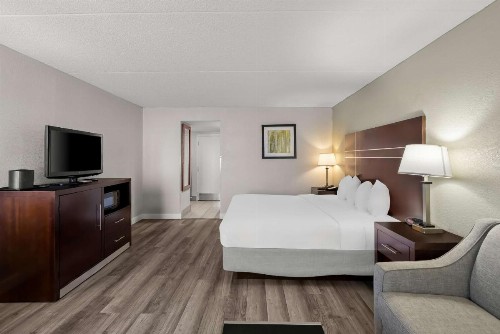 Best Western Luxbury Inn Fort Wayne - image 32