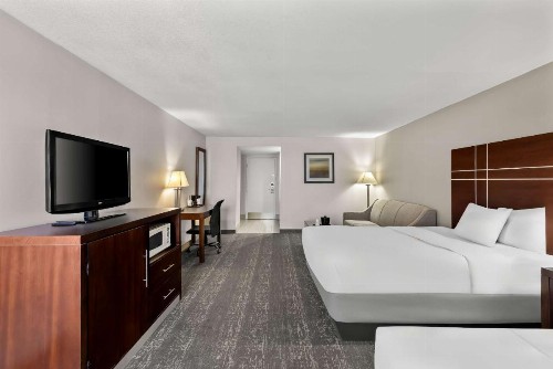 Best Western Luxbury Inn Fort Wayne - image 4