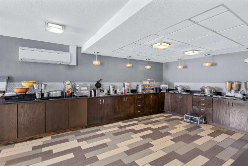 Best Western Luxbury Inn Fort Wayne - image 47