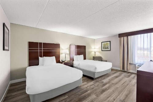 Best Western Luxbury Inn Fort Wayne - image 9