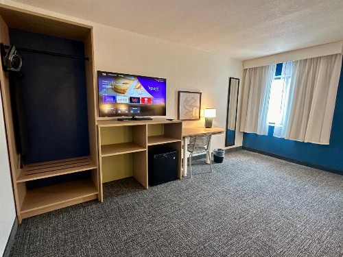 Comfort Inn near I-69 and Washington Center Road - image 11