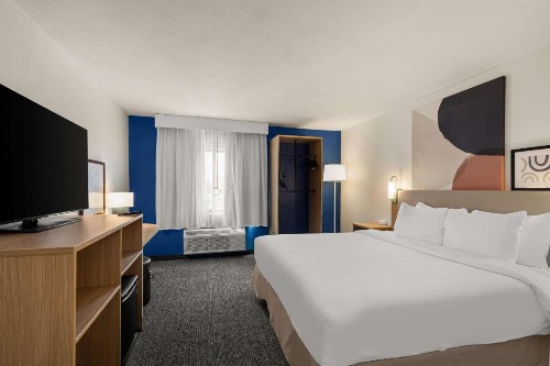 Comfort Inn near I-69 and Washington Center Road - image 19