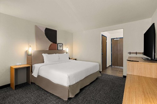 Comfort Inn near I-69 and Washington Center Road - image 24