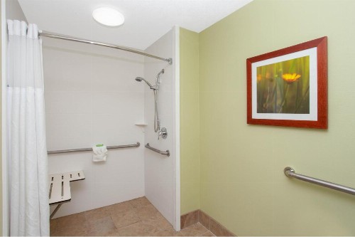 Wyndham Garden Fort Wayne - image 43