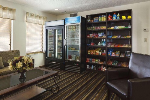 Hawthorn Suites - Fort Wayne - image 2