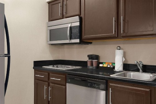 Homewood Suites Fort Wayne - image 22