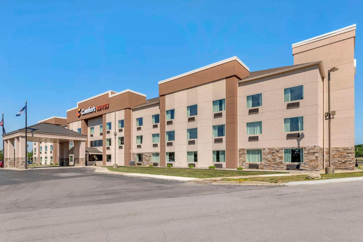 Comfort Suites South - image 4