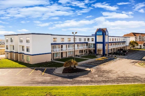 Travelodge by Wyndham Fort Wayne North - image 7