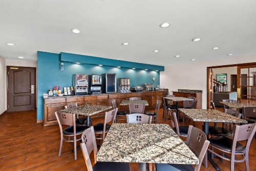 Best Western Plus Fort Wayne Inn & Suites North - image 11