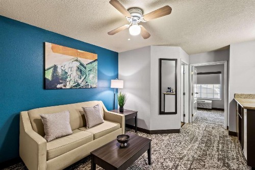 Best Western Plus Fort Wayne Inn & Suites North - image 20