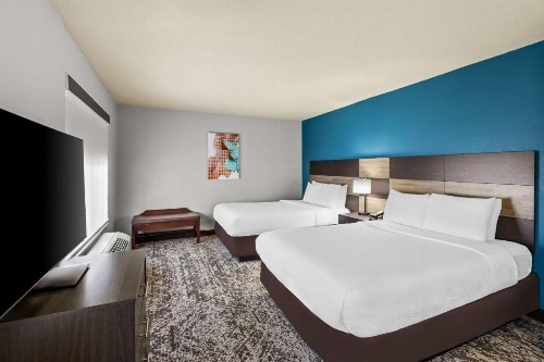 Best Western Plus Fort Wayne Inn & Suites North - image 25
