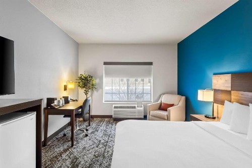 Best Western Plus Fort Wayne Inn & Suites North - image 39