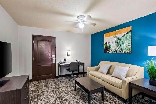 Best Western Plus Fort Wayne Inn & Suites North - image 46