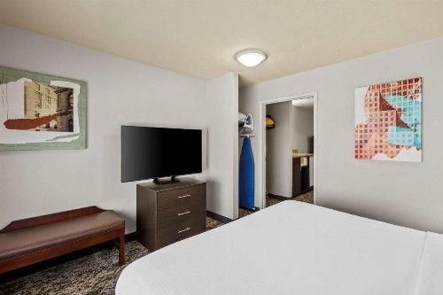 Best Western Plus Fort Wayne Inn & Suites North - image 48