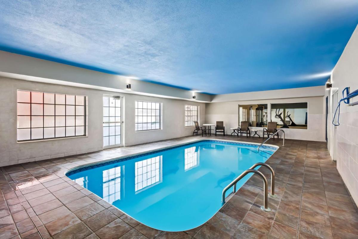 Best Western Plus Fort Wayne Inn & Suites North - image 7