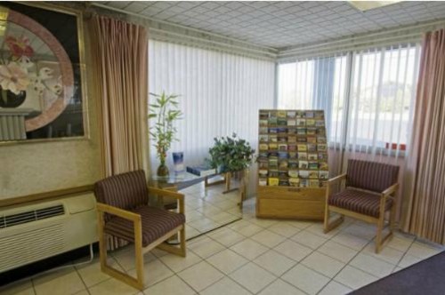 Executive Inn - image 10