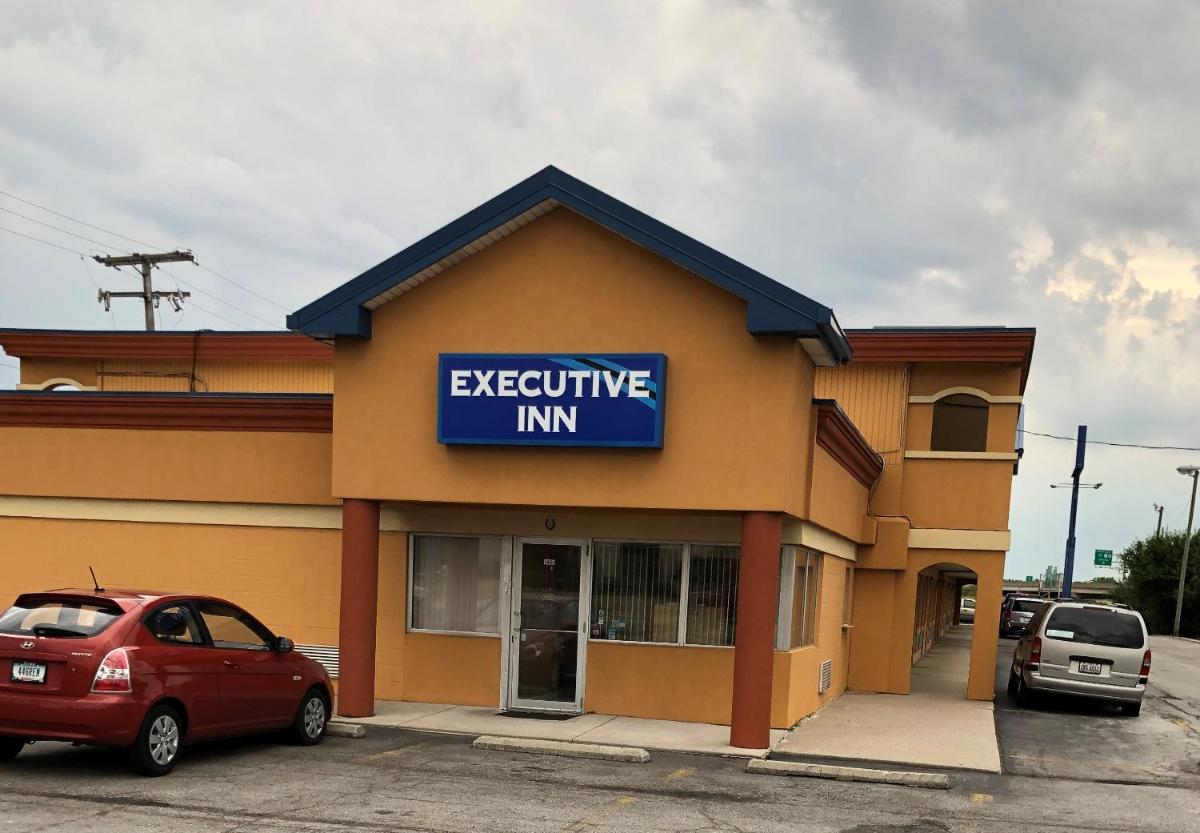 Executive Inn - image 3